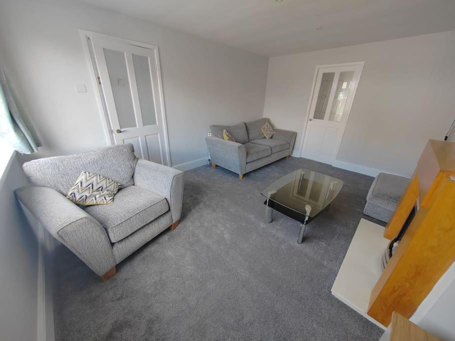 Appartement Cosy Brighouse 3 Bed House-Great For Contractors Extérieur photo