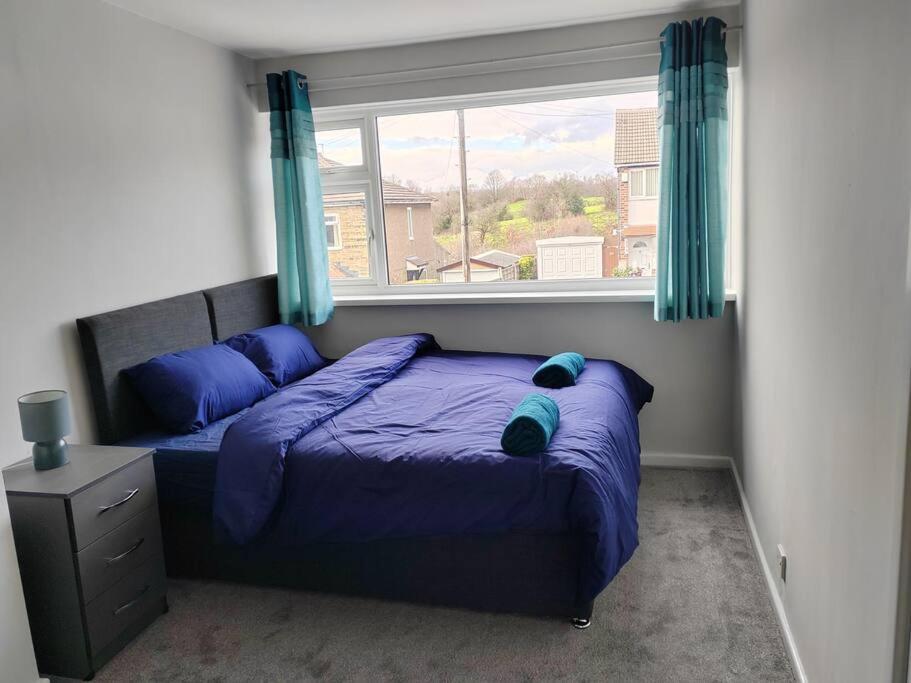 Appartement Cosy Brighouse 3 Bed House-Great For Contractors Extérieur photo