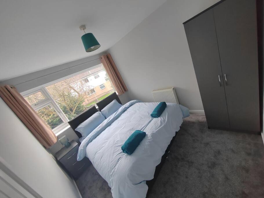 Appartement Cosy Brighouse 3 Bed House-Great For Contractors Extérieur photo